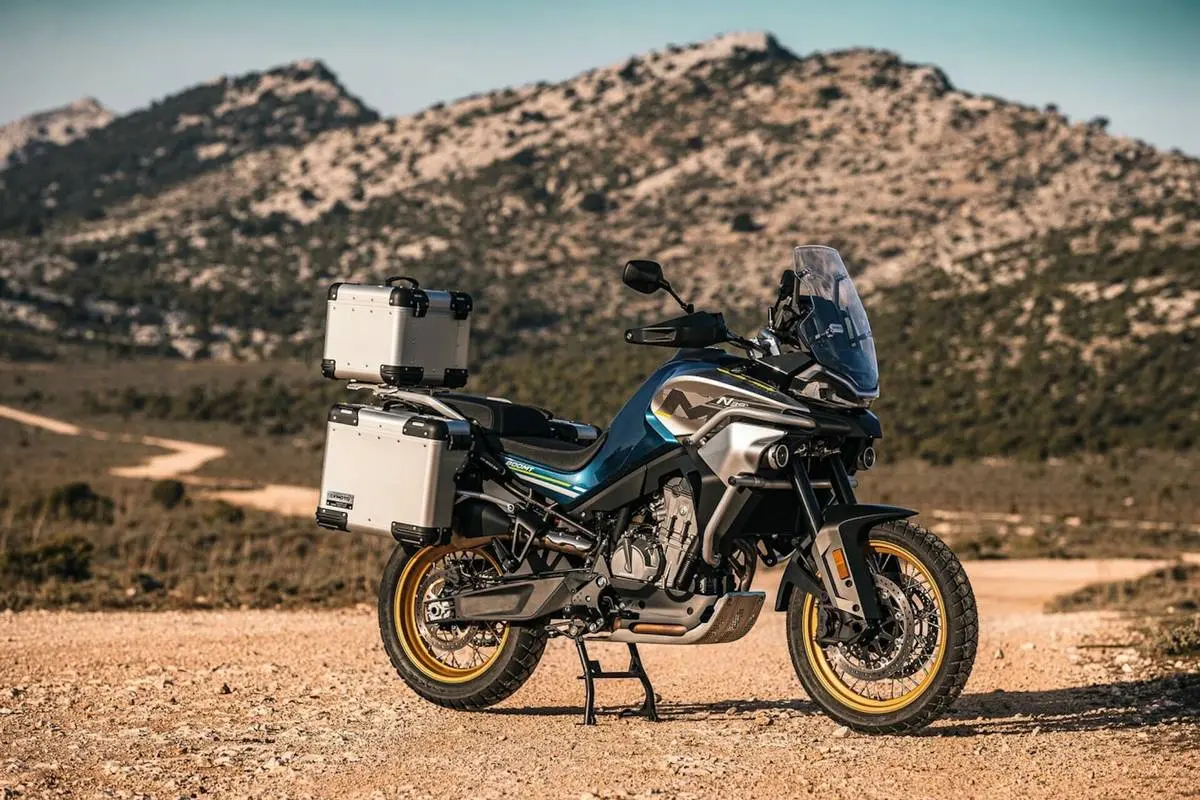 CFMOTO