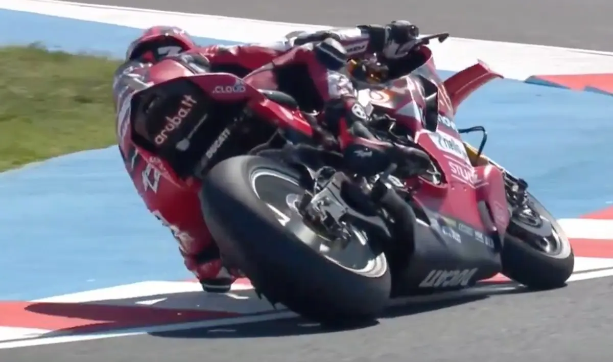 Superbike Balaton, prove 1: Lecuona svetta davanti a Bulega