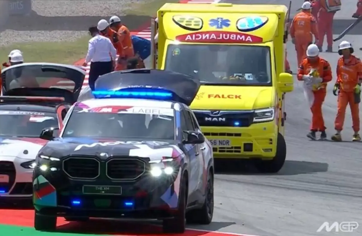 motogp-crash-gp-catalunya (2)