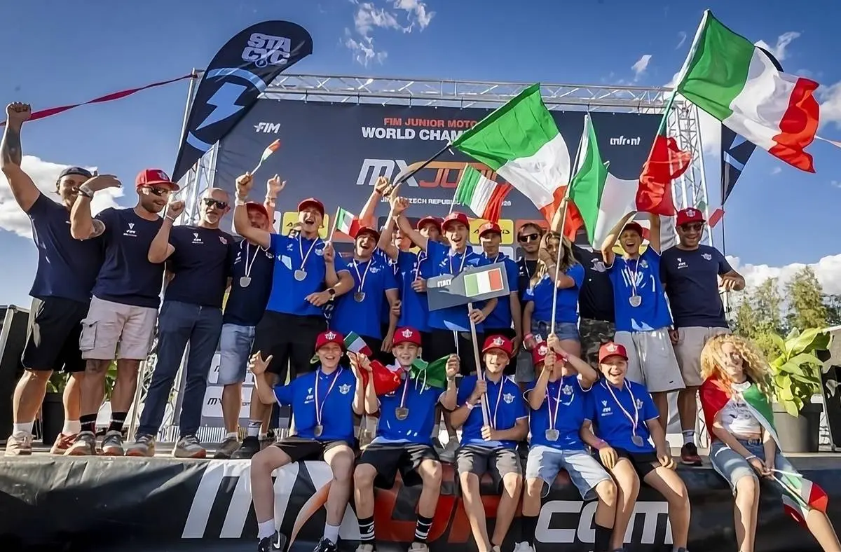 motocross-azzurrini-junior-podio