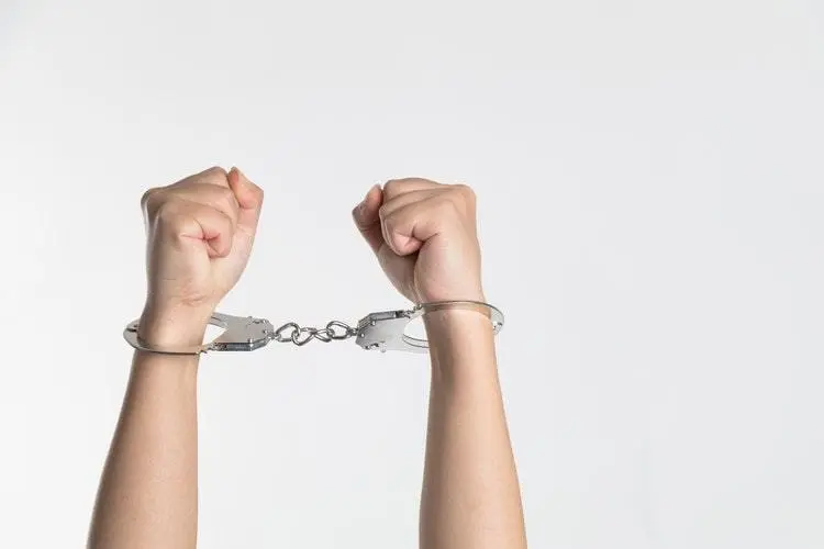 cryptobenelux man steelt meer dan 9 miljoen dollar aan dash