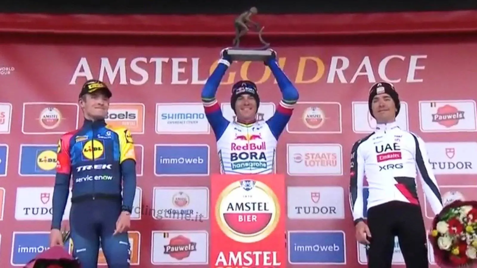 O pódio da Amstel Gold Race 2026