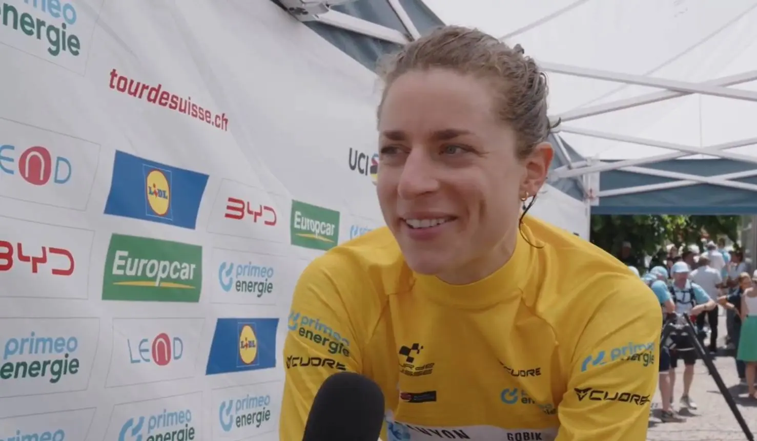 Marlen Reusser in the yellow jersey at the Tour de Suisse Women