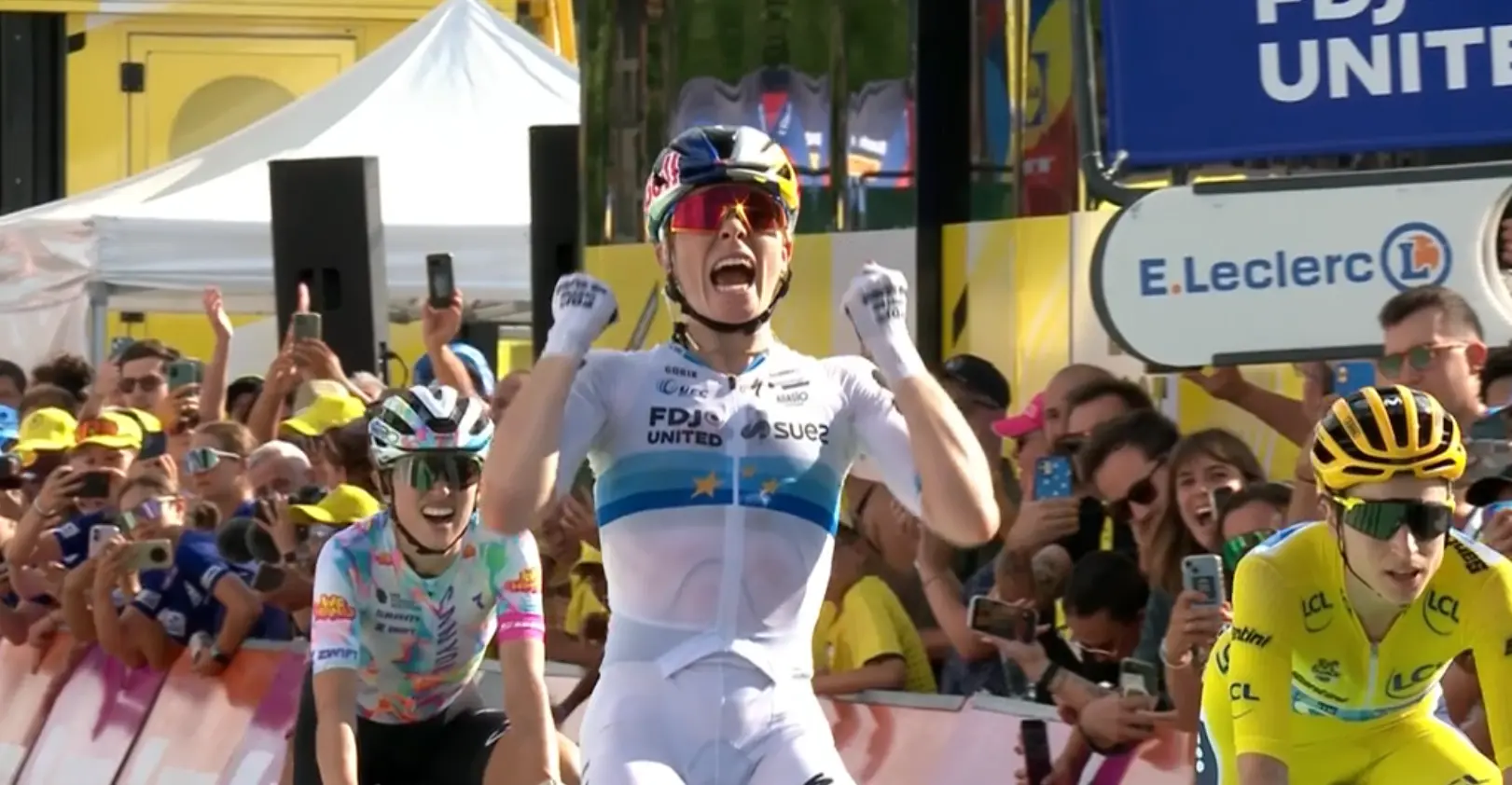 Demi Vollering wins stage 5 TDFF 2026