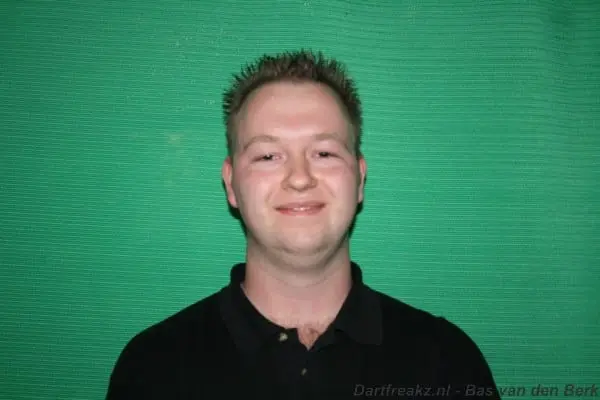 9darterCenterparcsMasters2010