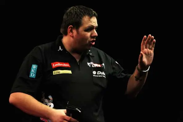 Adrian Lewis groet