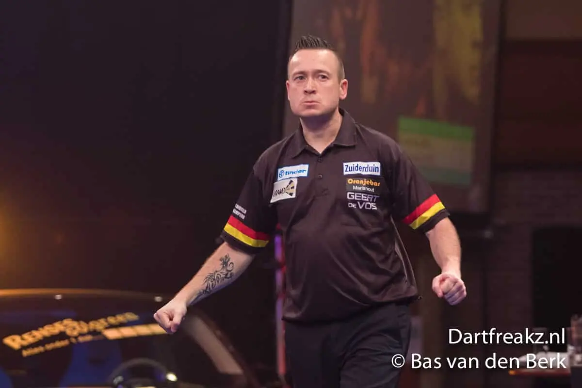 Geert de Vos 10 12 2016 Bas van den Berk Finder Darts Masters 2016 0_15220