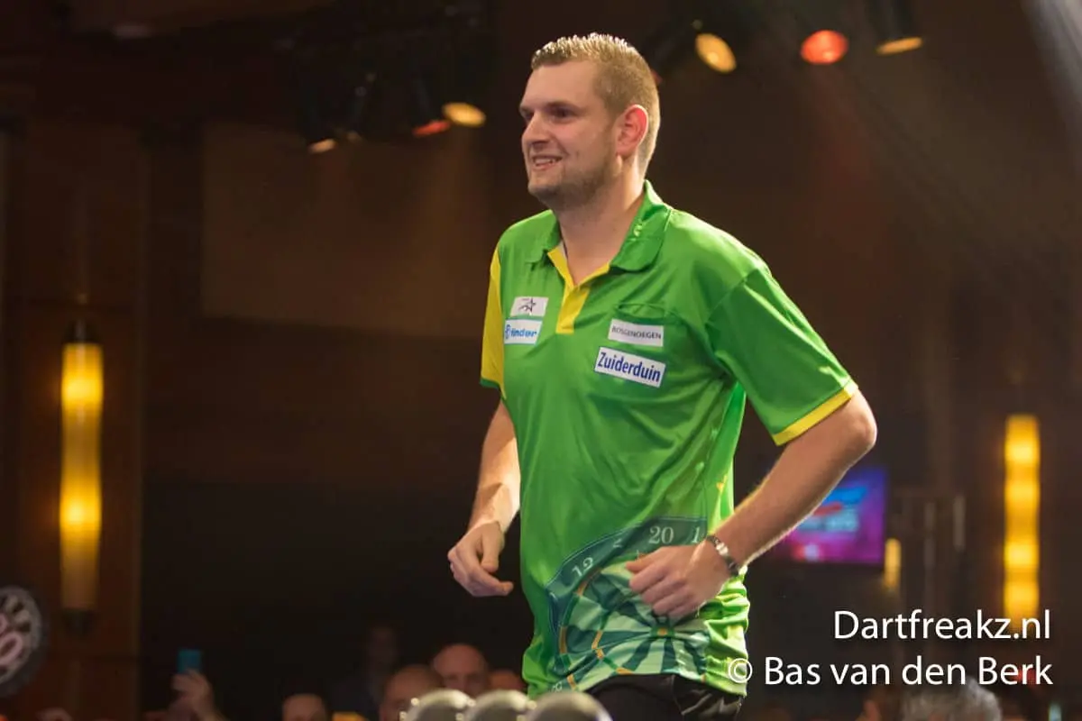 Martijn Kleermakers 9 12 2016 Bas van den Berk Finder Darts Masters 2016 0 14973