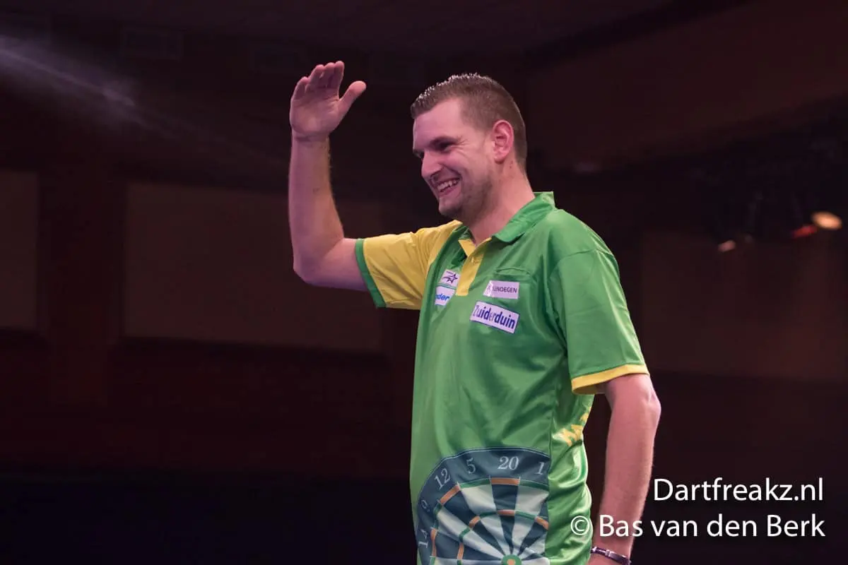 Martijn Kleermakers 9 12 2016 Bas van den Berk Finder Darts Masters 2016 0 14974