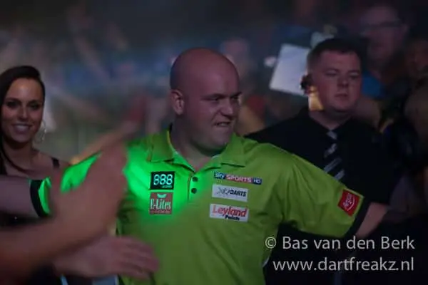 Michael van Gerwen opkomst EuropeanChampionship2014 8673