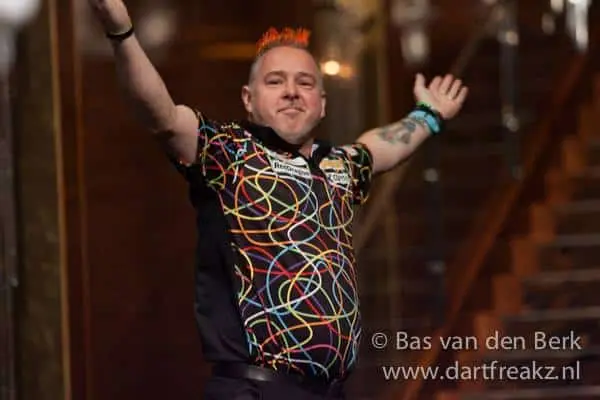 Peter Wright1