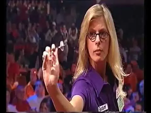 Mieke de Boer darts