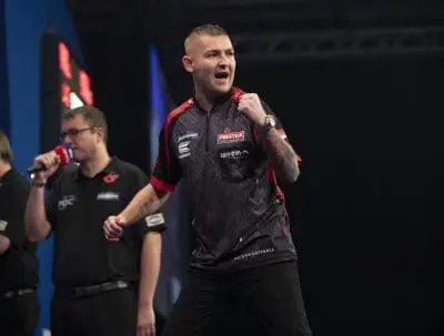 GRANDSLAM GP1 ASPINALL6A 400x303