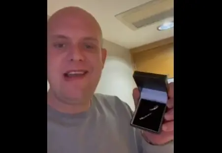 2021 05 05 18 49 46 Michael Van Gerwen @MvG180  Twitter