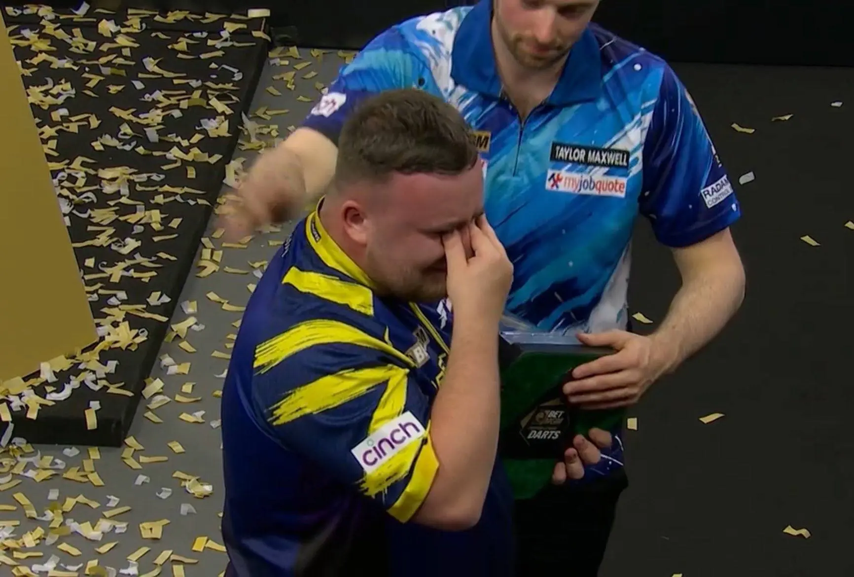 Luke Littler barstte in tranen uit na zijn titel