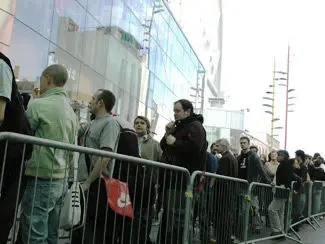 1115534597opening apple