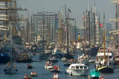 1162056630sail2005