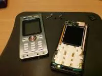 1182444421se w880i uit elkaar