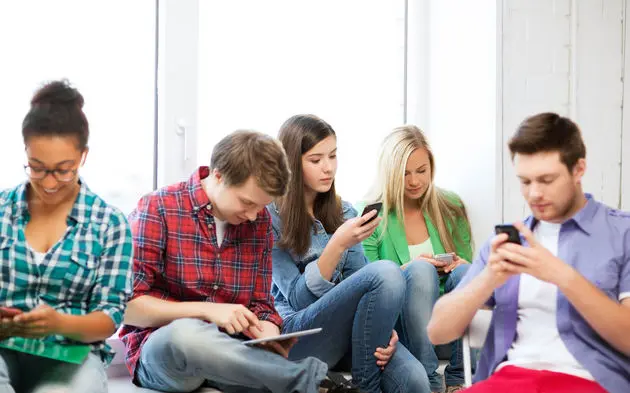 iedere 5 minuten even je smartphone chec
