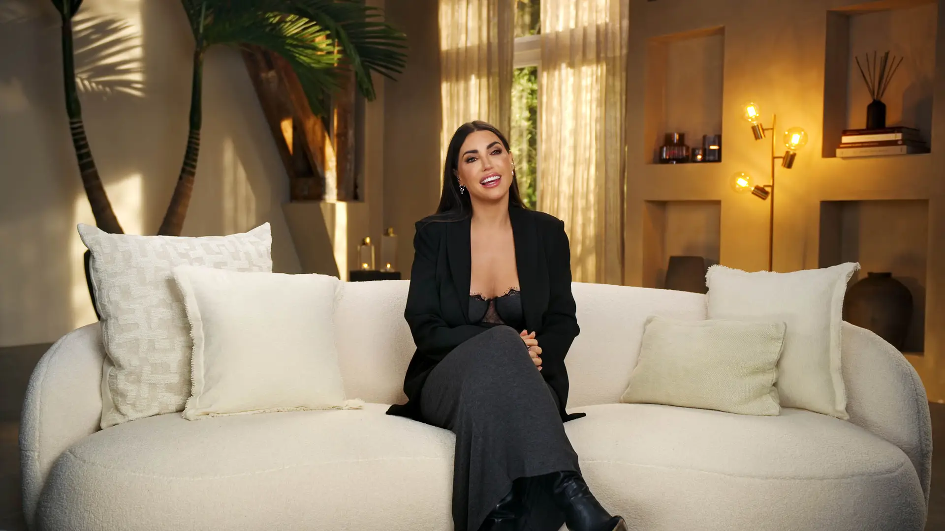 yolanthe still 1001