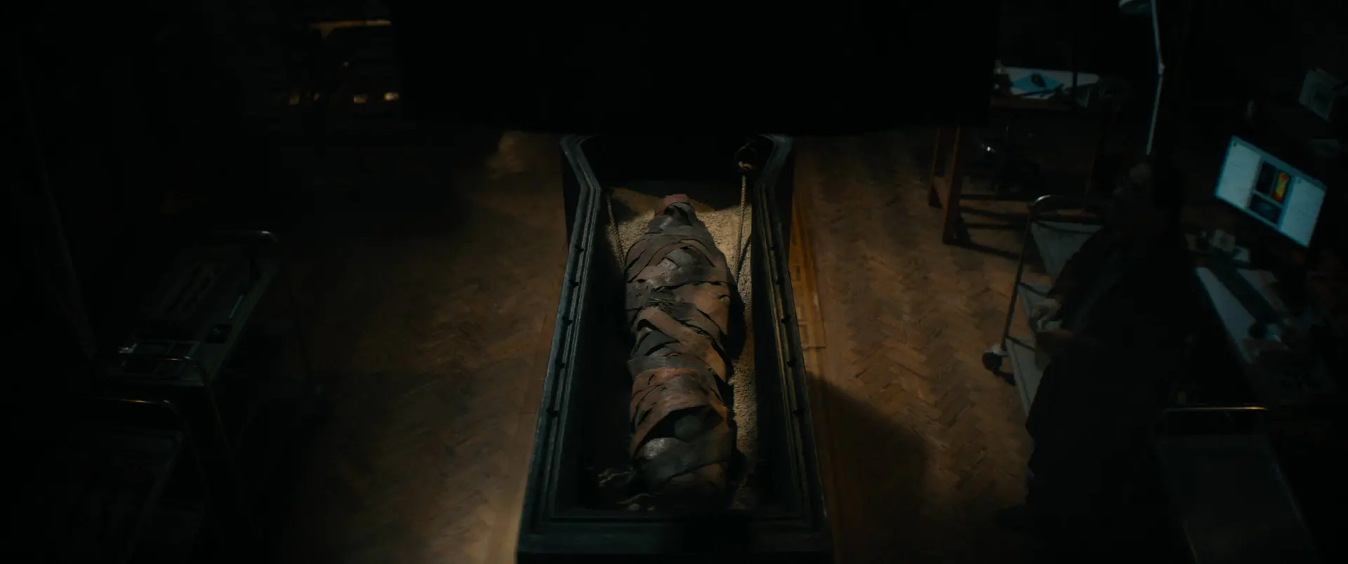 The-Mummy_-A-Lee-Cronin-Film_st_1_jpg_sd-high_2026-Warner-Bros-Ent-All-Rights-Reserved-Photo-Credit-Courtesy-of-Warner-Bros-Pictures