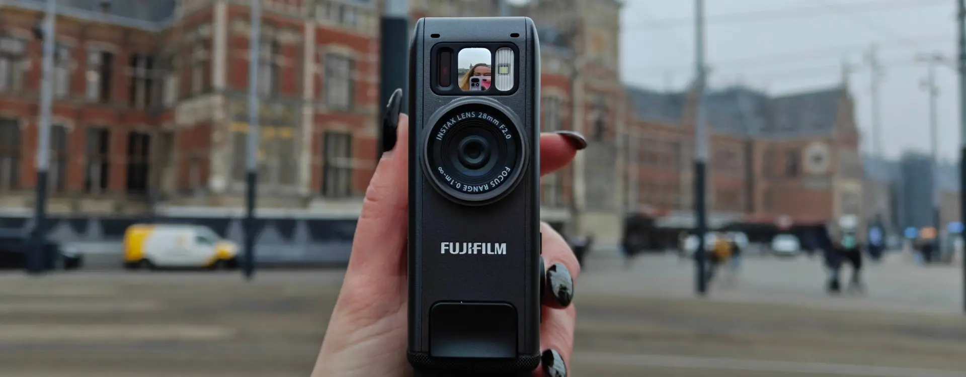 INSTAX mini evo cinema