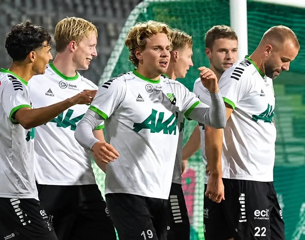 Skarpt fotballøyeblikk ved målet