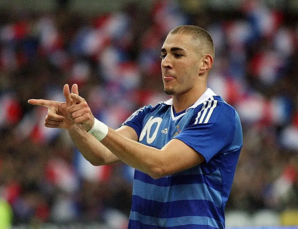 benzema je serais supporter des bleus quoi qu il arrive 52904 8173