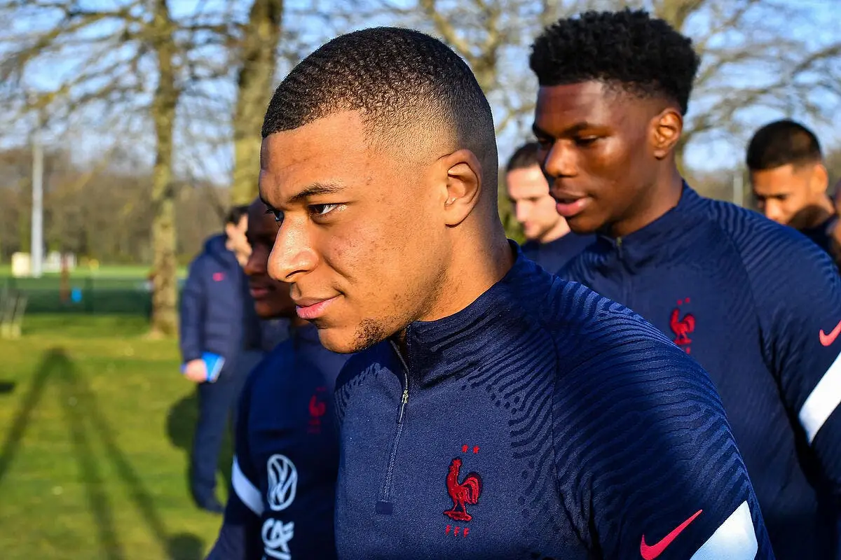 kylian mbappe vire des bleus la menace francaise icon bap 220322 93 055 337399