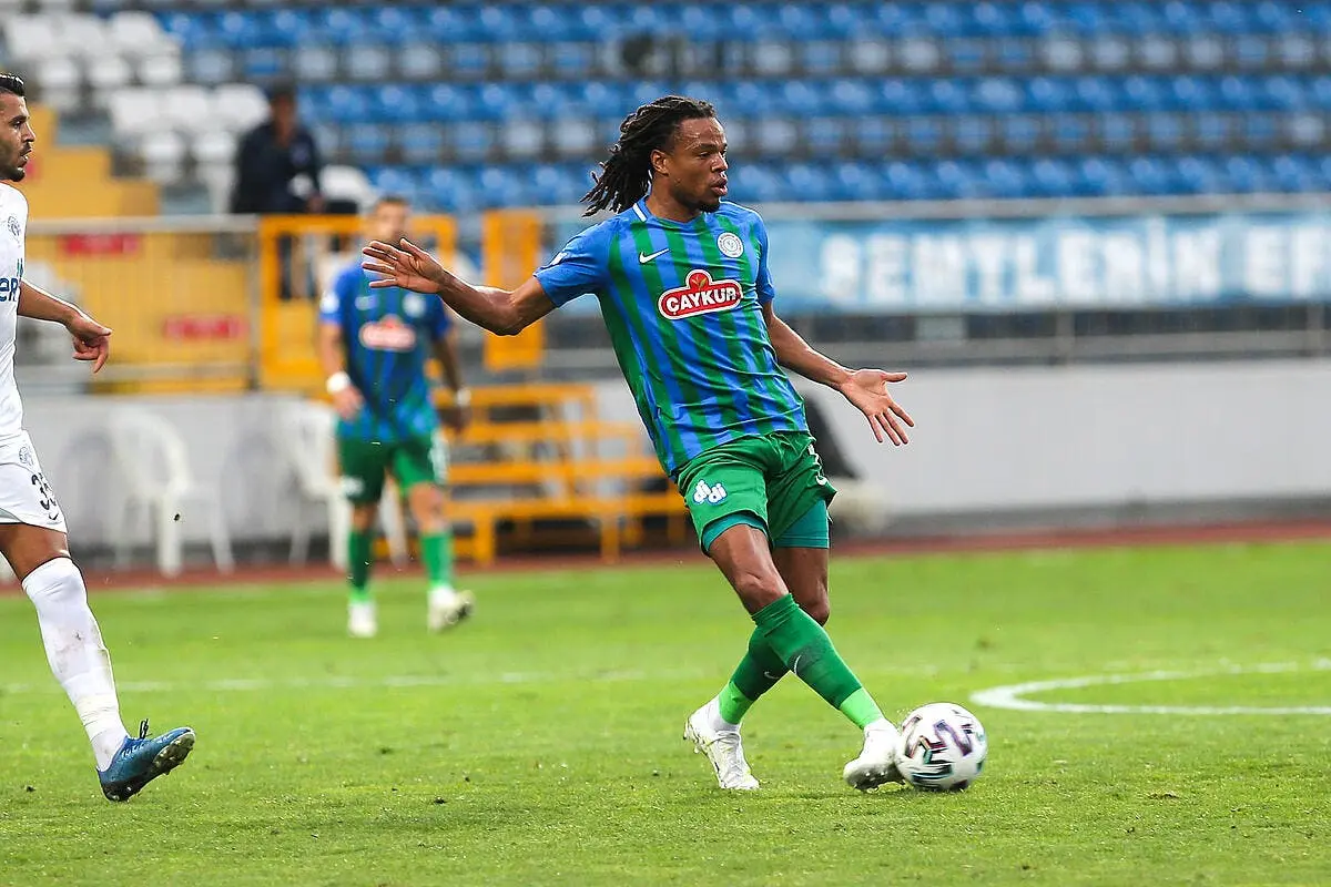 asse loic remy ca coince avec saint etienne icon seskim fc1 kasimpasa v caykurrizespor 200920 42 333593