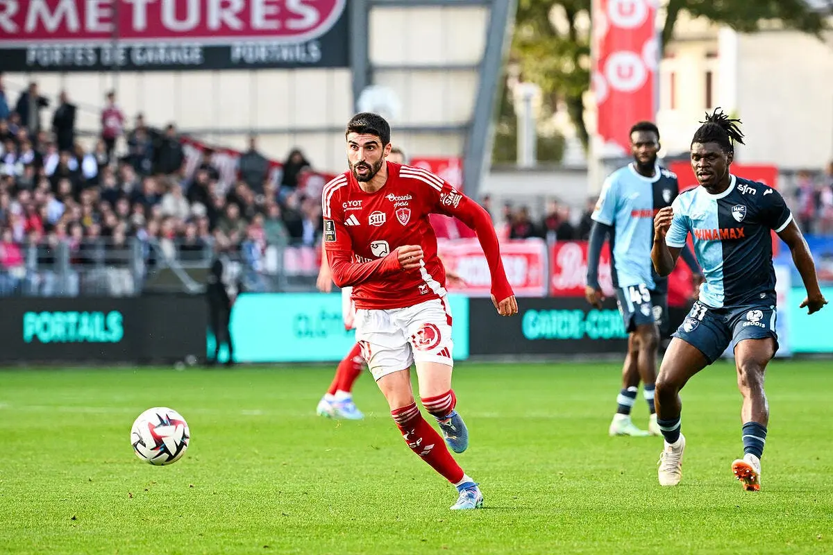 brest lees melou tacle daniel riolo et ses conneries iconsport 241234 0030 382183