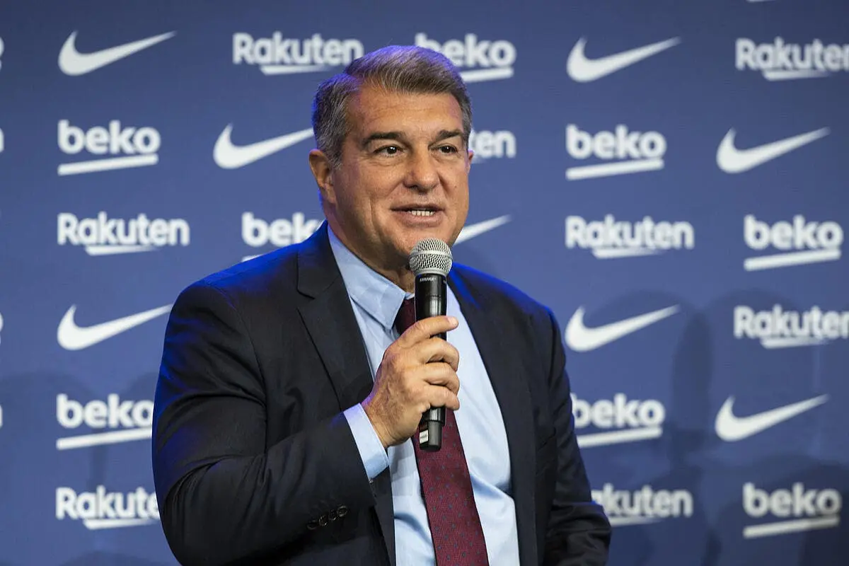 des arbitres corrompus le barca ne risque rien laporta 3 357105