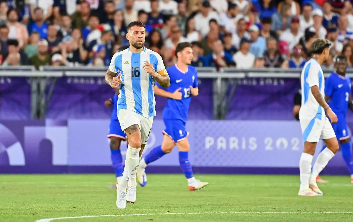 doumbe charge otamendi il refait le match face a l argentine iconsport 235919 0530 379426