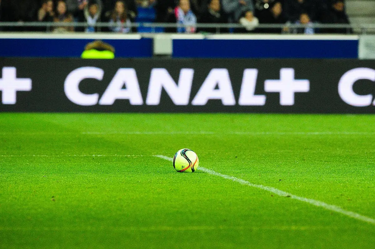 droits tv canal recupere le premier match en france canal 379297