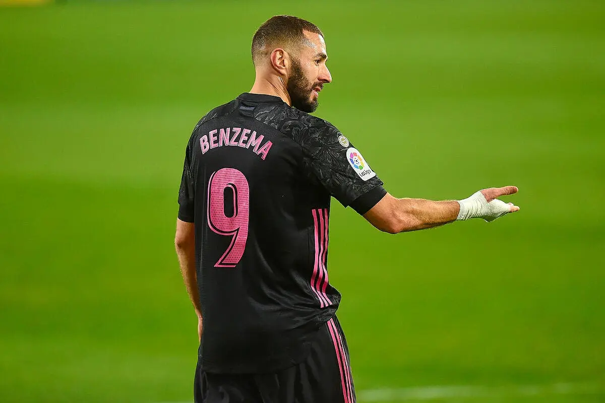 edf benzema impose a deschamps riolo scandalise icon ps 201230 241 303981