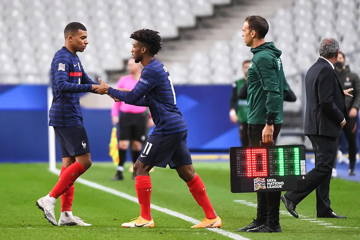 edf l uefa sanctionne les bleus deschamps en sueur aa 312037