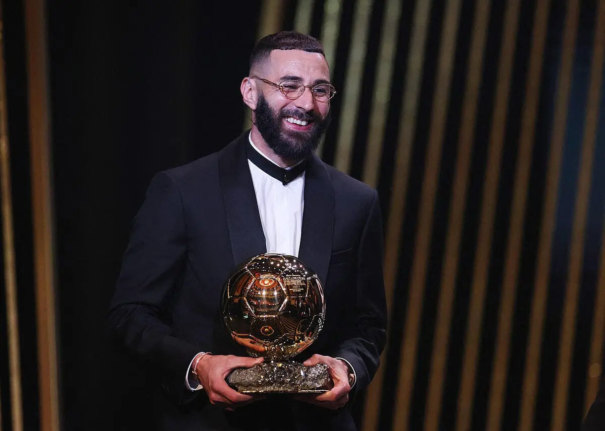 edf recadre par benzema rothen enfonce le ballon d or benzema 73 352638