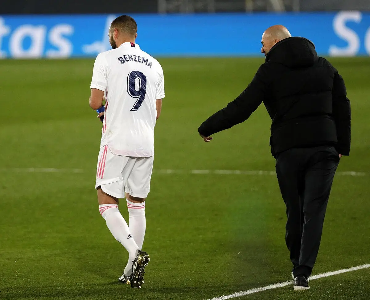 edf zidane selectionneur benzema en 9 l incroyable scenario icon 16 12 00 08 109618593 304775