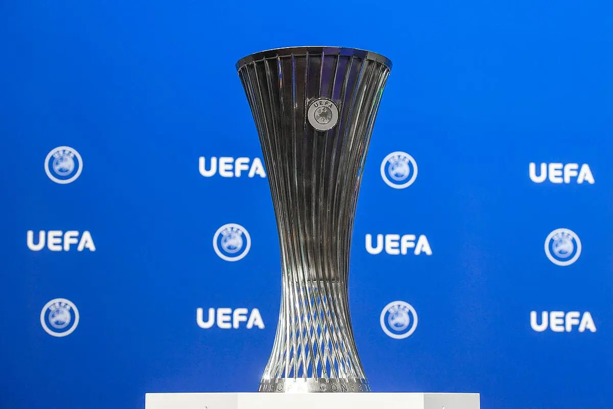 el les clubs qualifies pour la phase finale icon 2025332 329919