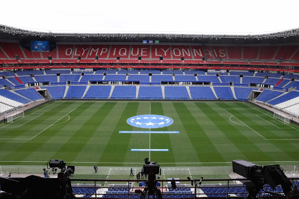 elon musk rachete twitter boateng et l ol l interpellent icon spi 001 jm lyon psg uwcl 339853