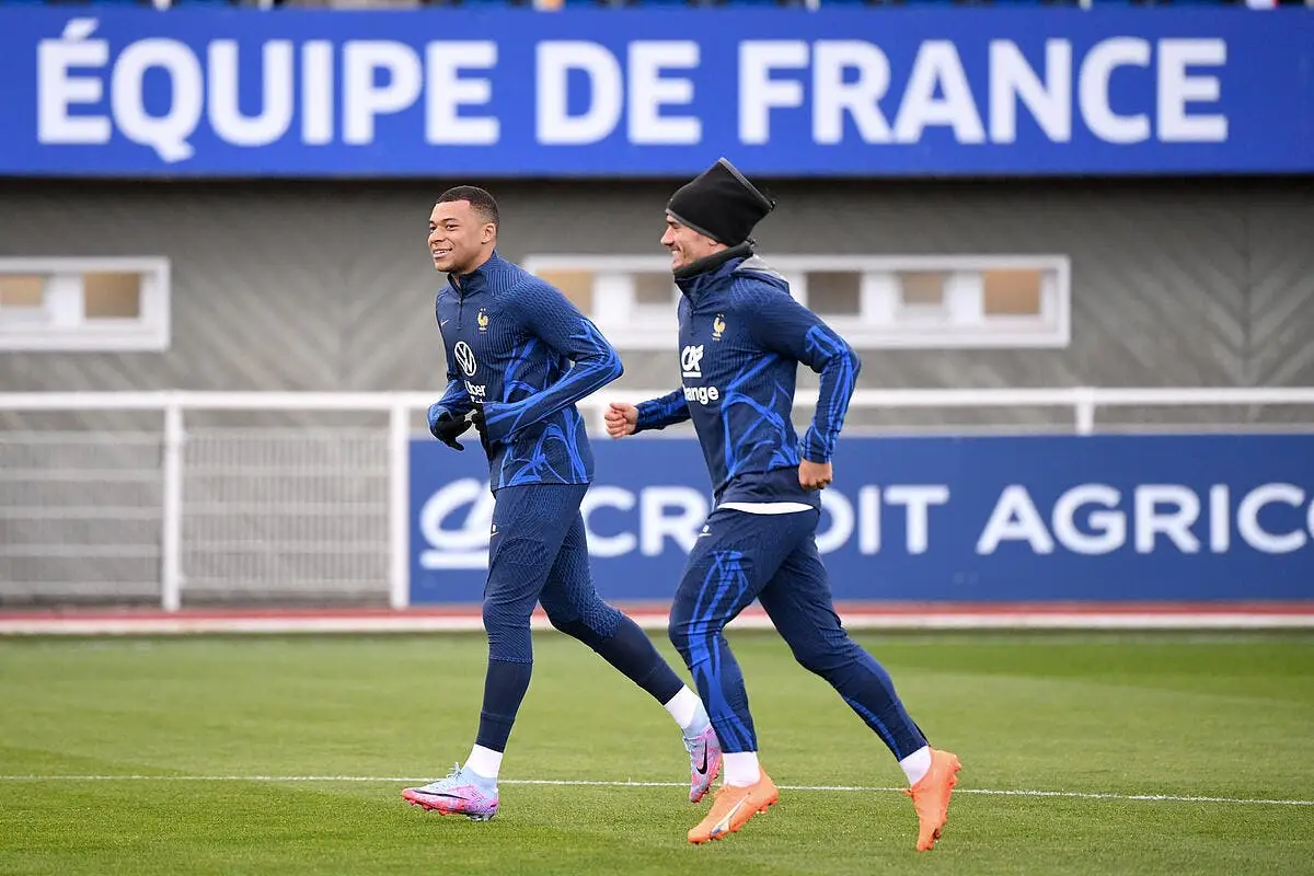 griezmann sans brassard depay s inquiete pour les bleus griezmann 69 358423
