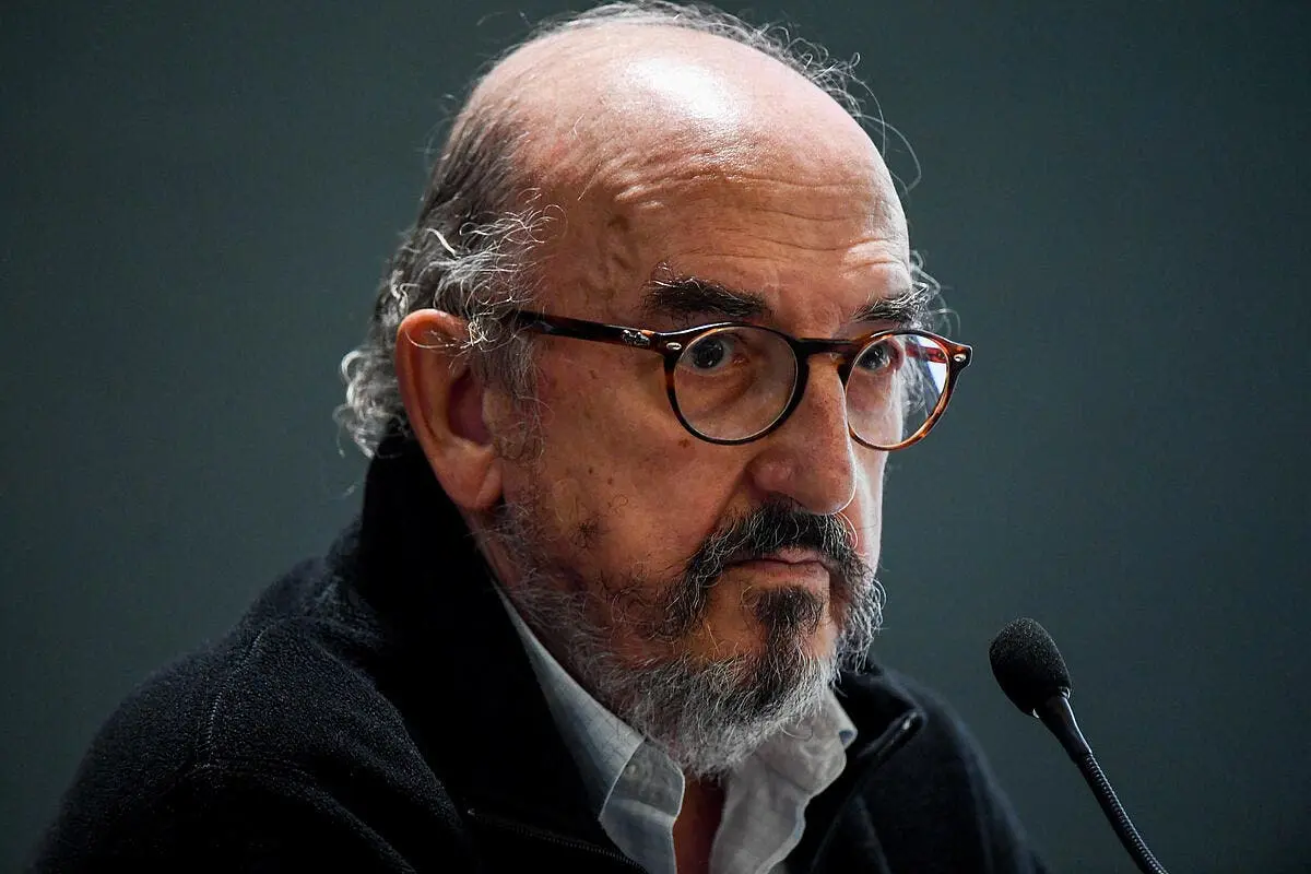 il a ruine la france il sauve le barca icon dib 211020 10 57 347759