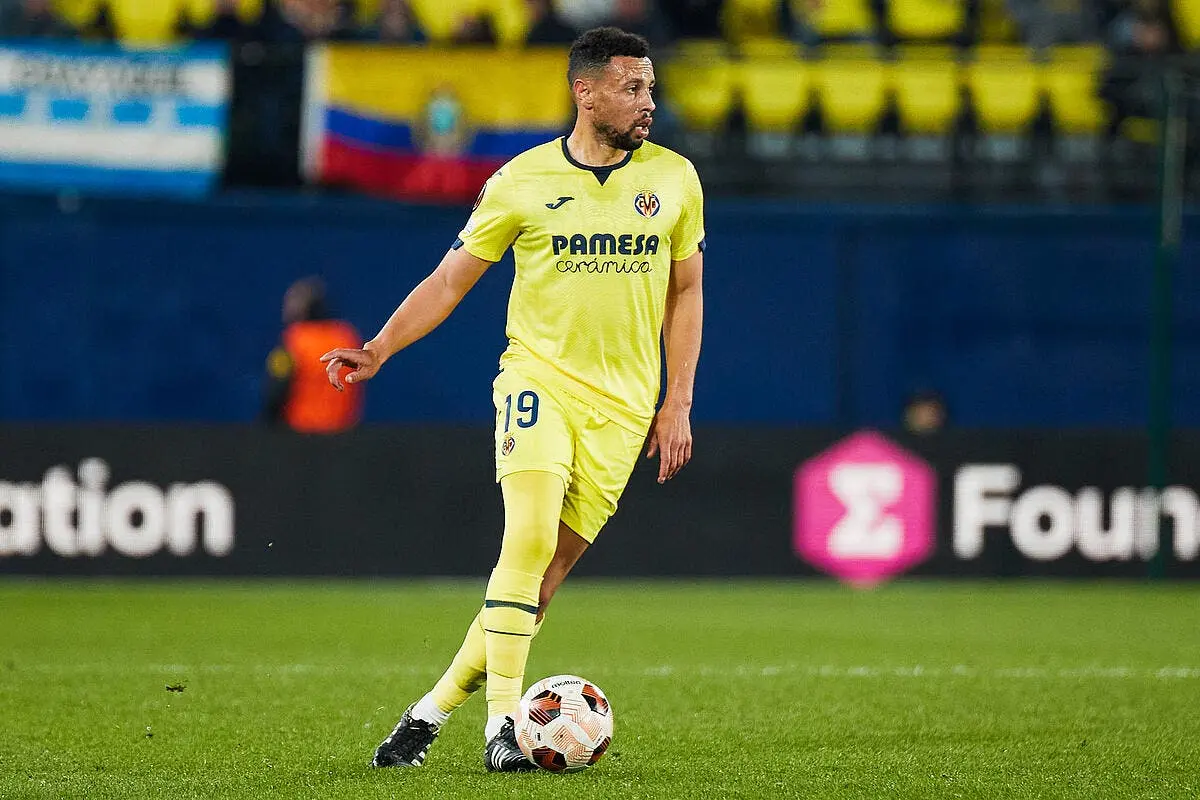il veut retrouver la l1 l ol et l om lui sautent dessus coquelin 2 374379