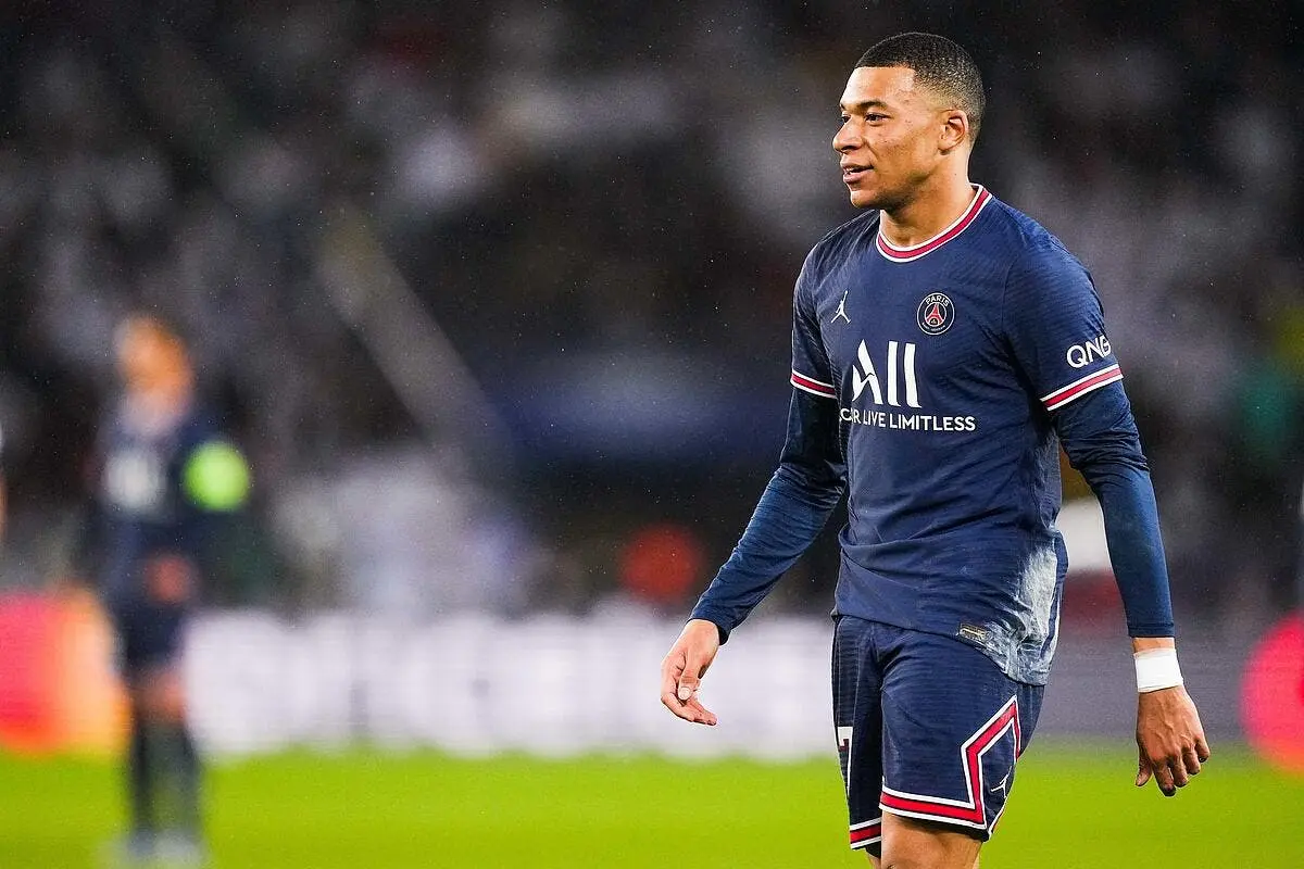 kylian mbappe 1 2 million d euros par semaine le psg met le real ko icon ps 220215 172 1 334985