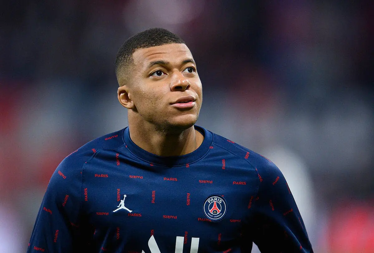 kylian mbappe en couple avec une star icon 211105 99 876380 dpai 327459