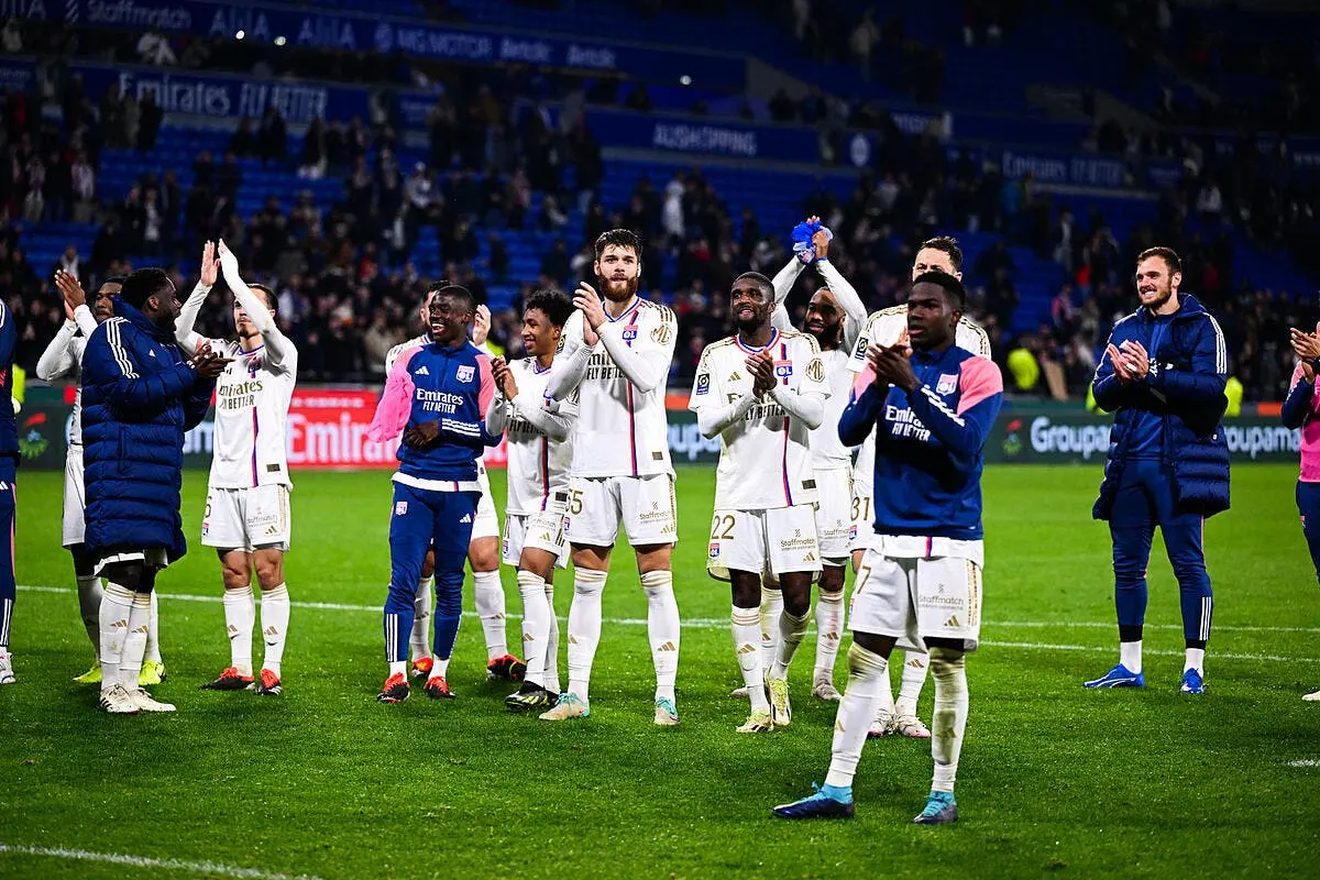L'OL avantagé par l'arbitre, le grand Lyon est de retour