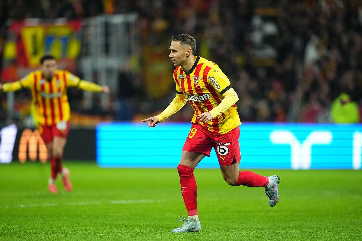 l ol s est fache galatasaray va toquer a lens frankowski 1 388065