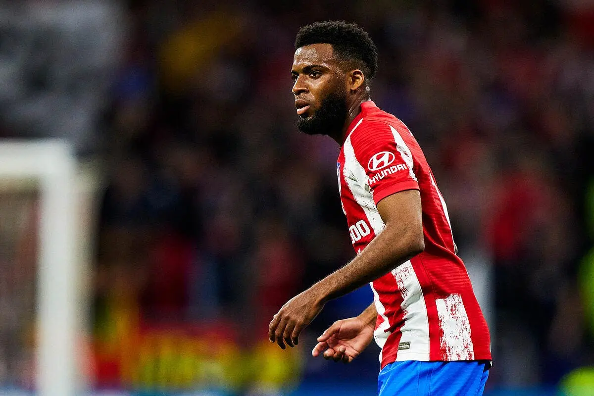 l om et l ol a l affut pour le gros coup thomas lemar icon ra 220413 120 339329