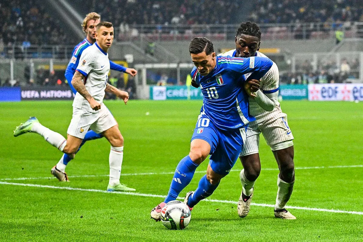 l om veut son attaquant naples lui offre sur un plateau raspadori 384661