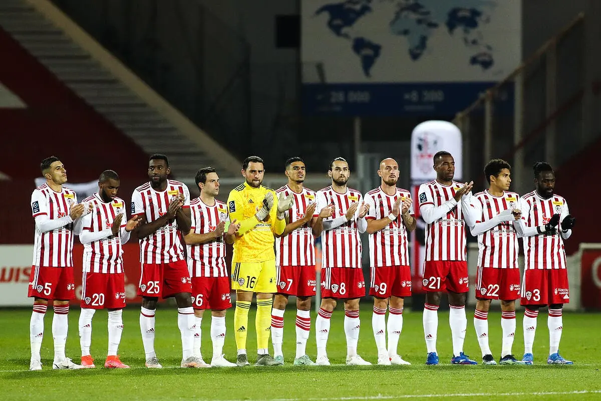 la lfp est raciste ajaccio persiste et signe icon a74i6096 332423